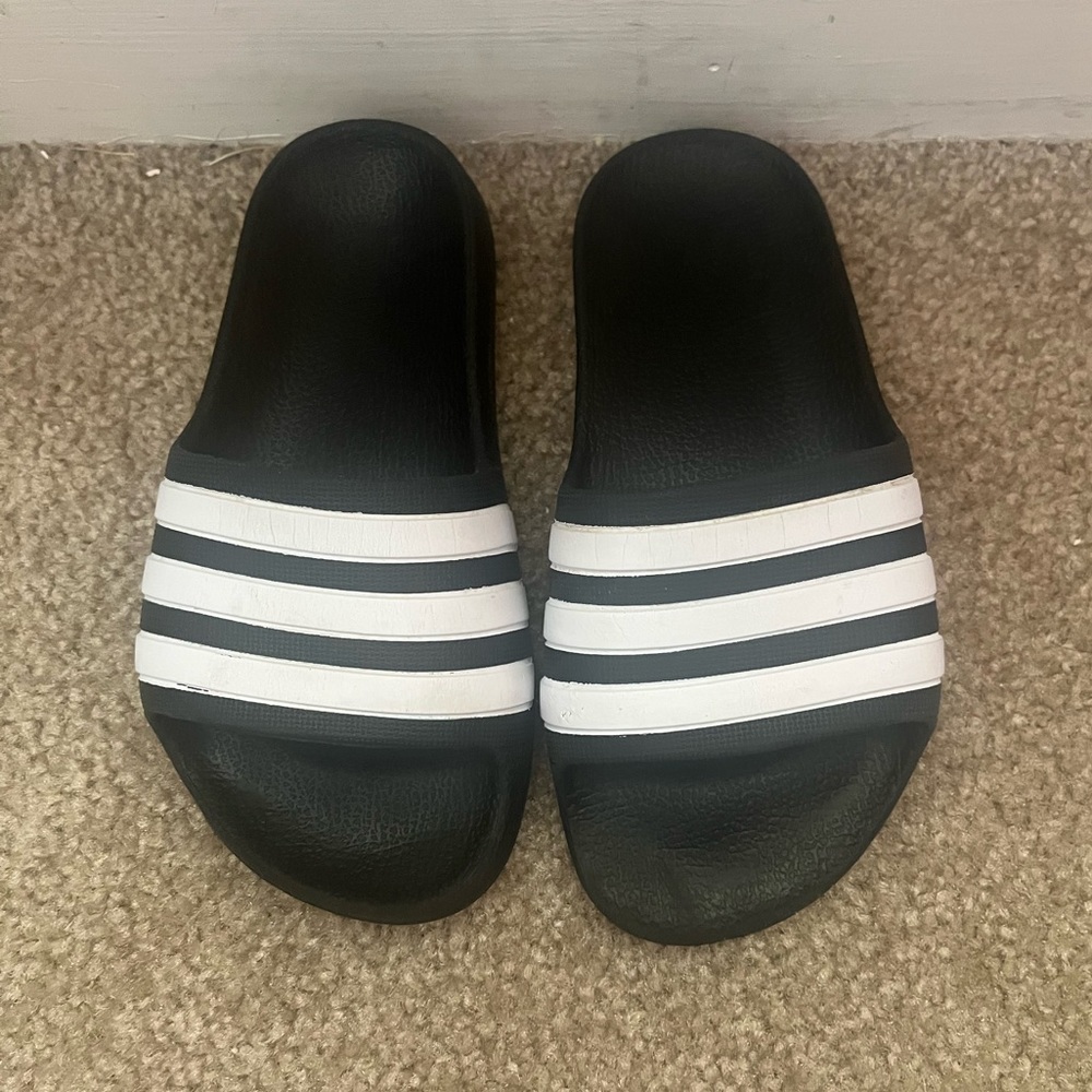 Adidas Youth Slides Size 11